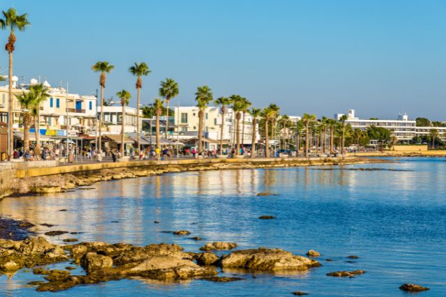 where to live in cyprus